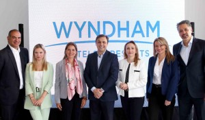 Wyndham Garden lança pedra fundamental de novo hotel em Cartagena