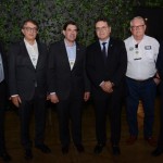 Normando Pierini, da Avirrp, Arialdo Pinho, Setur-CE, Duarte Nogueira, prefeito de Ribeirão Preto, Vinicius Lummertz, Setur-SP, Roy Taylor, do M&E, e Assis Leite, da Avirrp