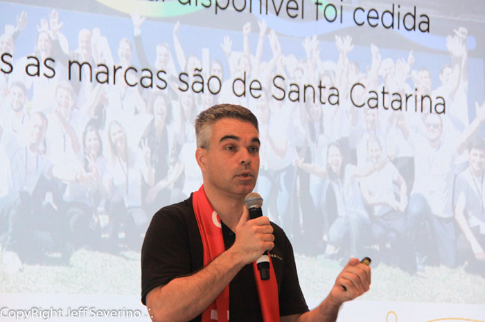 Floripa Airport apresenta mix de marcas do novo terminal e Boulevard 14/32 Tobias Markert, CEO da Floripa Airport