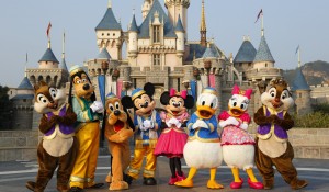 Disney reduz horário de funcionamento de seus parques em Orlando