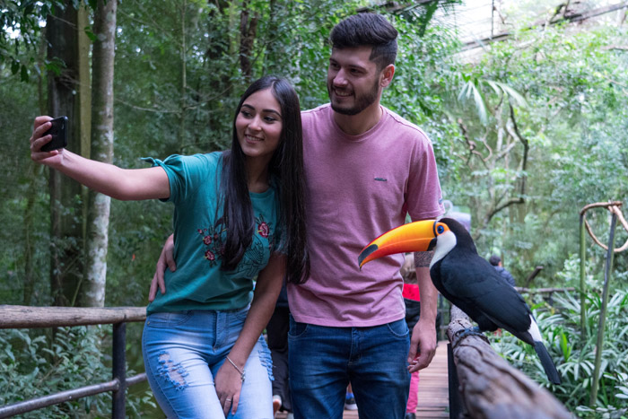 Primeira decisão foi de fechar por 15 dias mas uma nova avaliação será feita e o período pode ser estendido se o cenário piorar