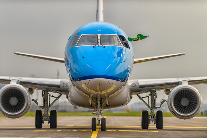 Embraer prevê tendências de redimensionamento da frota e regionalização até 2030 1 Delivery/1st arrival Embraer PH-EXZ Schiphol Airport