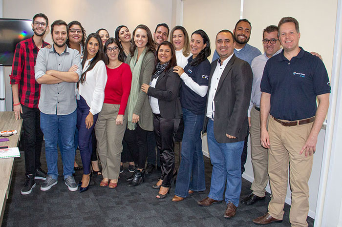 Maurício Favoretto, Diretor Geral da TREND, junto com o seu time de líderes apresenta a novidades na área de Central de Relacionamento (CR)