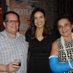 Adriana Sales, da SkyTeam, entre Gilmar Heck e Rosete Lazkani, da Alvimar Turismo Adriana Sales, da SkyTeam, entre Gilmar Heck e Rosete Lazkani, da Alvimar Turismo