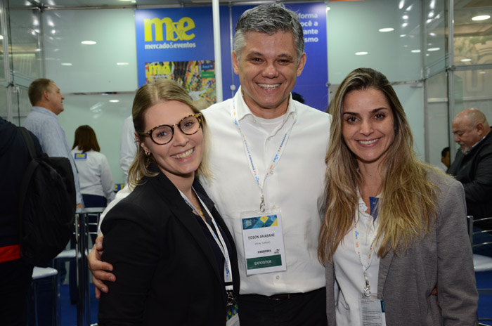 Fernanda Pajares, Edson Akabane e Thais Machado, da Visual Turismo