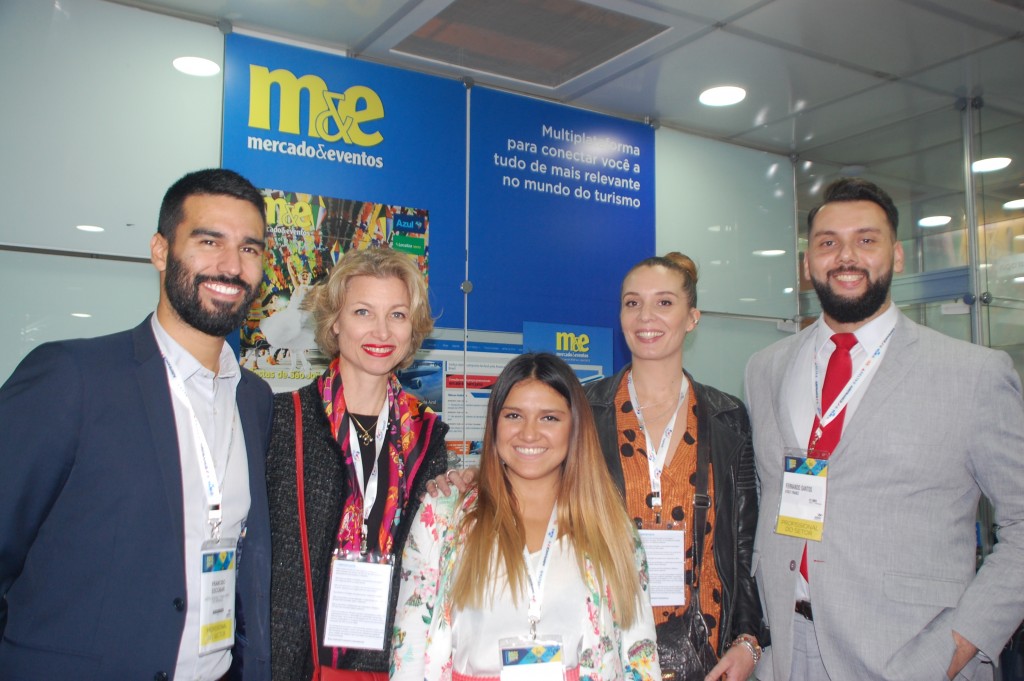 Francisco Escobedo, da Oceania Hotels; Caroline Putnoki, da Atout France; Patricia Mejias, da Sodexo; Chloé Salvador, do Taiti; e Fernando Santos, da Atout France