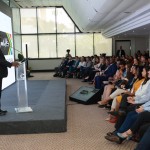 Joseph Mashimbye durante a cerimônia de abertura do roadshow