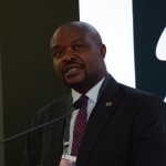 Joseph Mashimbye, embaixador da África do Sul