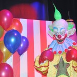 Killer Klowns fazem parte do Halloween