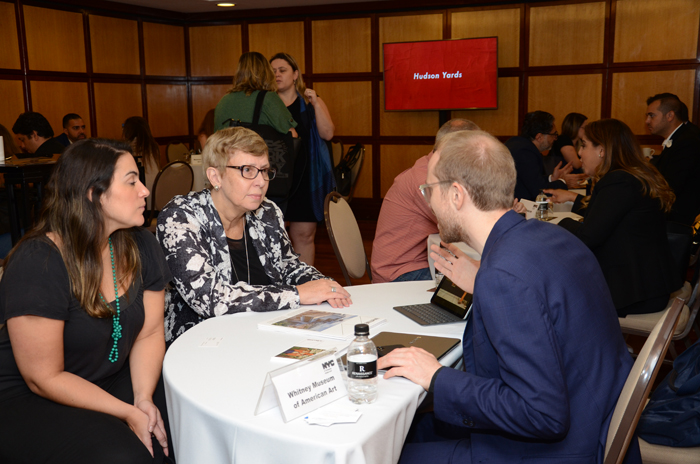 Luiza Leopoldo e Barbara Picolo, da Flytour Viagens, e Benjamin Lipnick, da Whitney Museum of American Art Luiza Leopoldo e Barbara Picolo, da Flytour Viagens, e Benjamin Lipnick, da Whitney Museum of American Art
