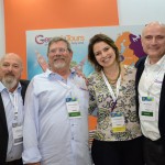 Nelson Rozenbaum, Alex Cherzman e Enio Stelmach, da Genesis Tours, com Carolina Dias, do Turismo de Israel