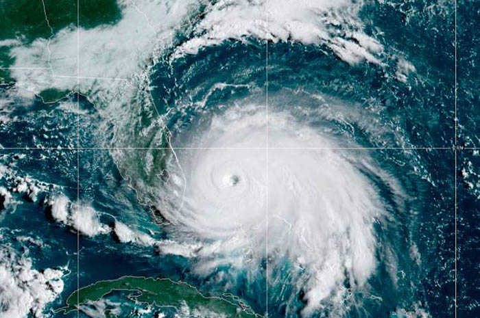 Passagem do furacão Dorian pelas Bahamas (Foto: NOAA)