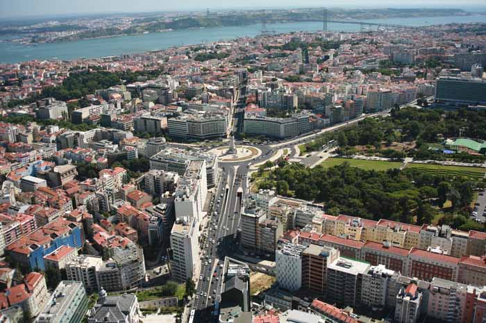 Presente na ILTM Latin America, Portugal destaca sustentabilidade no turismo 1 País registrou apenas duas mortes por covid19 até o momento, mas já toma medidas drásticas para conter o vírus
