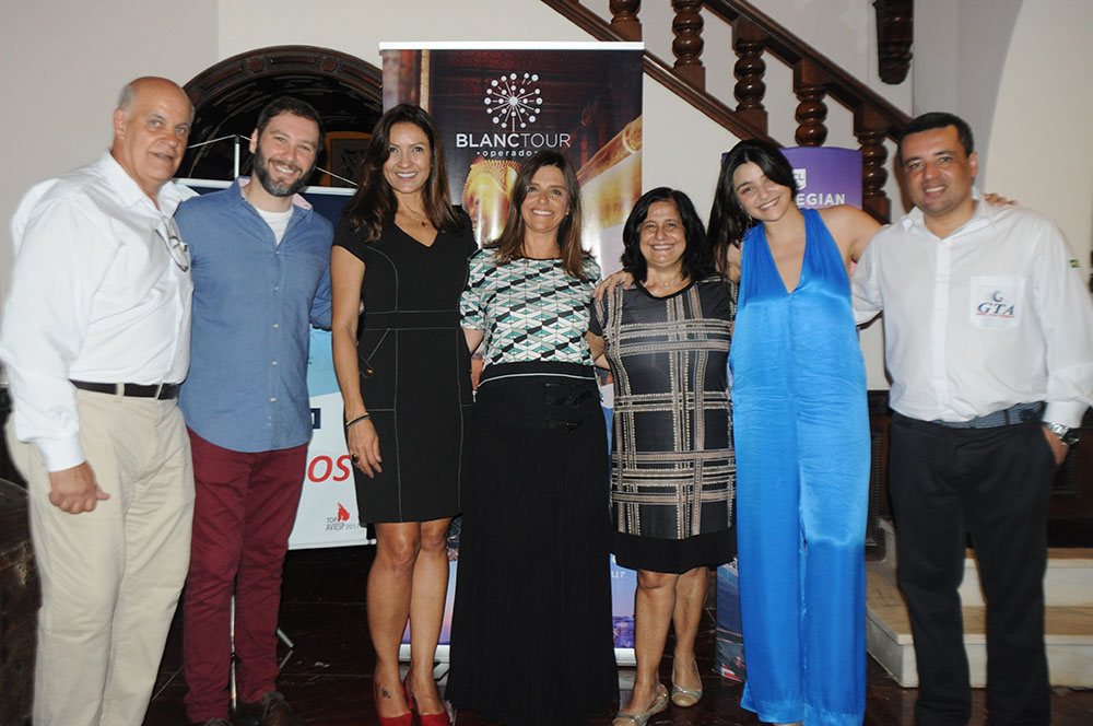 Sergio Leoneti, da GTA, Marco Ferrer, da Oceania, Adriana Sales, da SkyTeam, Aurea Carvalhal, da Blanctour, Marcia Galvão, da NCL, Giulia Carvalhal, da Blanctour, e Anderson Marques, da GTA
