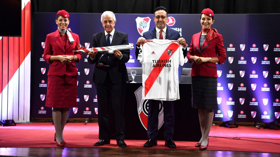 Turkish Airlines passa a estampar camisa do River Plate 1 unnamed