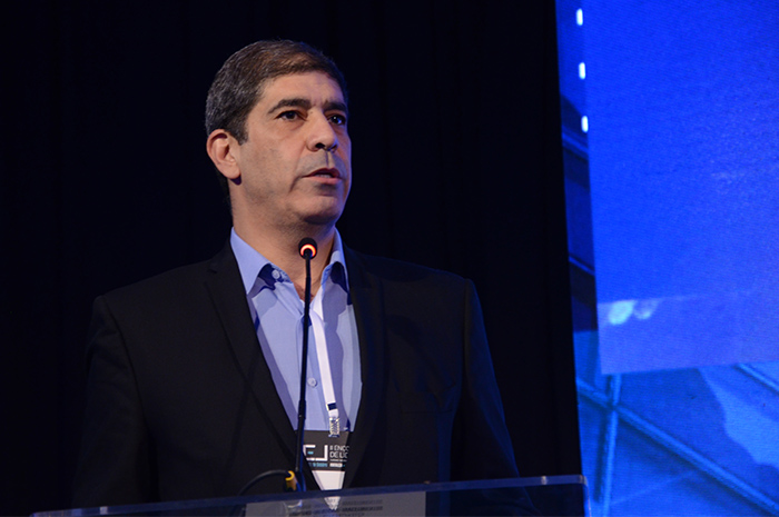 II Encontro de Líderes: tendências que transformam a relação de consumo na hotelaria 1 Alexandre Zubaran, CEO da Enjoy Hotéis e Resorts