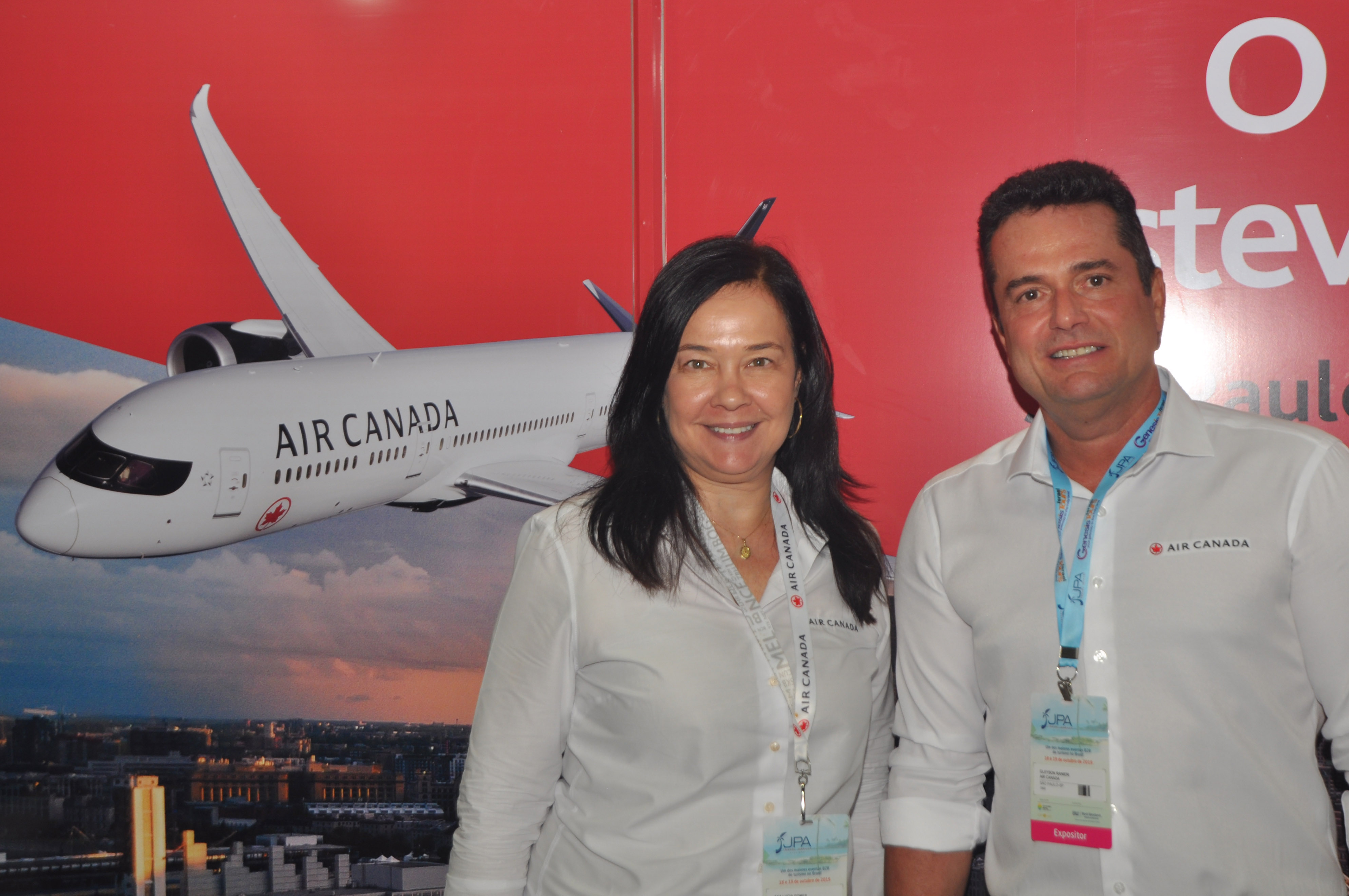 Ana Lúcia Gomes e Gleyson Ranieri, da Air Canadá Ana Lúcia Gomes e Gleyson Ranieri, da Air Canadá