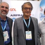Anderson Wolff, da Gol; Arialdo Pinho, secretário de Turismo do Ceará; Paulo Lobão, da AirFrance