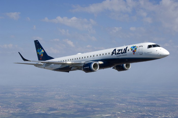 Azul E195