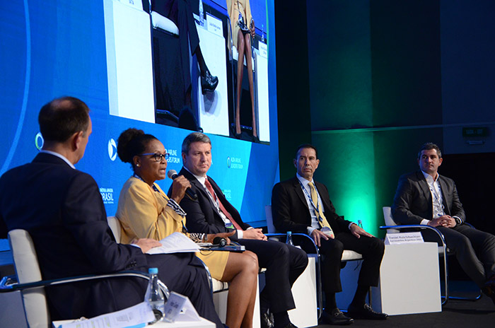 Fórum ALTA debate a competitividade dentro da infraestrutura aeroportuária 1 Competitividade no setor de infraestrutura é o tema do terceiro painel desta terça-feira (29)