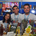 Degustação de abacaxi no estande do Visite Sapé