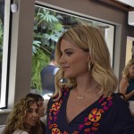 Desfile com roupas exclusivas durante o evento de promoção de Saint Barth Desfile com roupas exclusivas durante o evento de promoção de Saint Barth