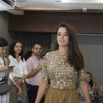 Desfile com roupas exclusivas durante o evento de promoção de Saint Barth Desfile com roupas exclusivas durante o evento de promoção de Saint Barth