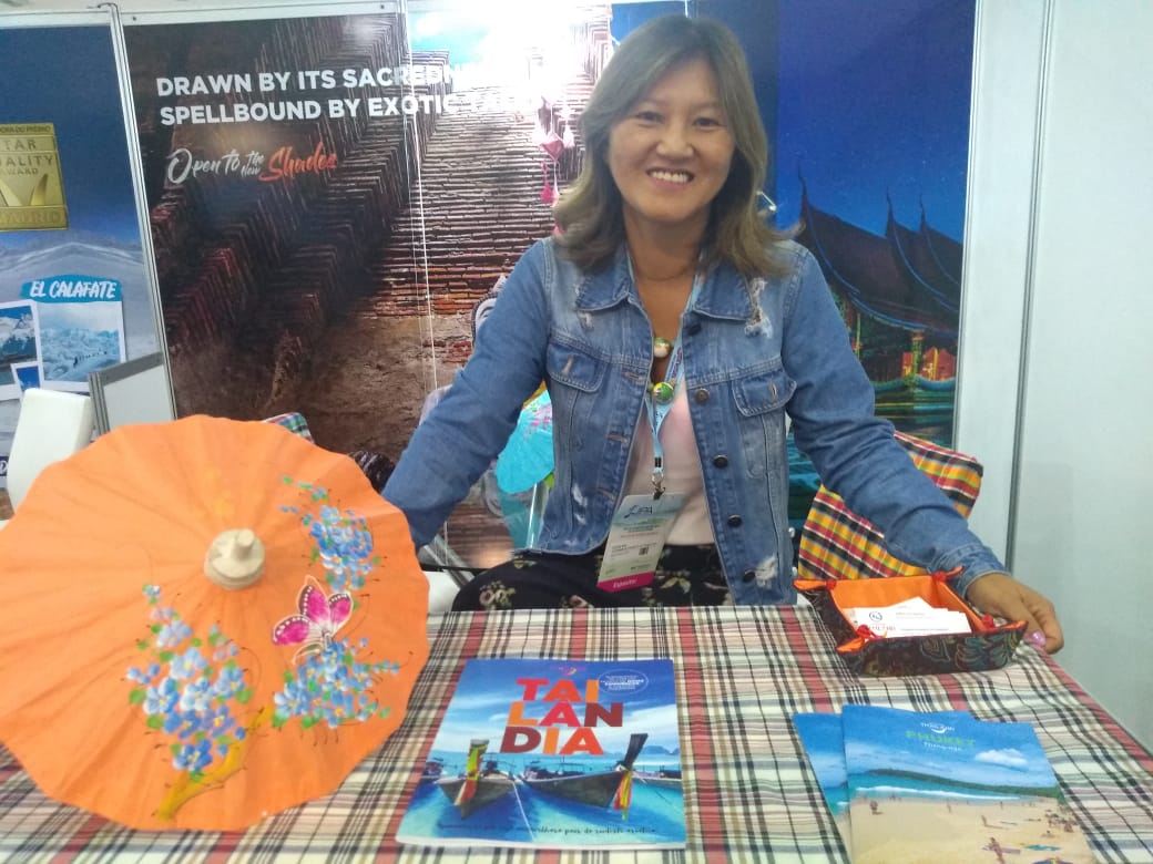 Ester Wei, do Turismo da Tailândia Ester Wei, do Turismo da Tailândia