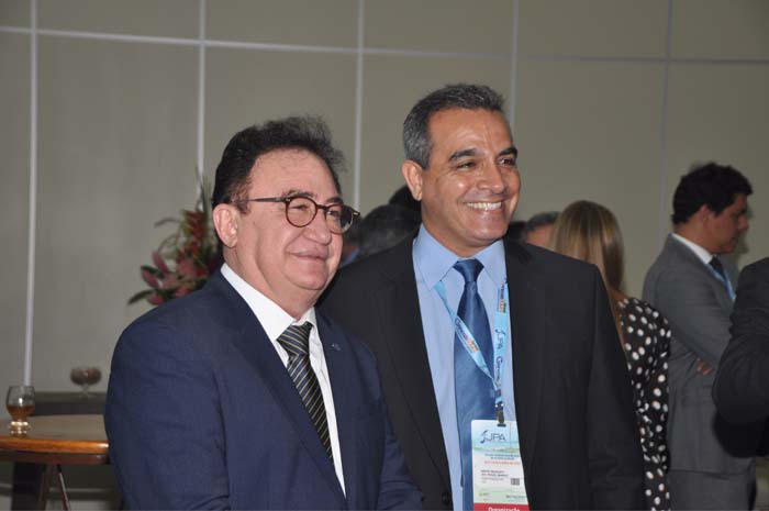 Manoel Linhares, da ABIH, com Breno Mesquita, diretor do JPA Travel Market Manoel Linhares, da ABIH, com Breno Mesquita, diretor do JPA Travel Market