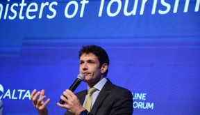 Após “vetos necessários”, ministro do Turismo promete nova MP sobre IRRF