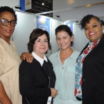 Raquel Rexach e Donna Banks, de Anguilla, Danielle Roman, da Interamerican, e Cherinah Franken, de St. Maarten