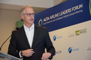 Fórum ALTA: Embraer projeta até 1,5 mil aeronaves em serviço em 2038