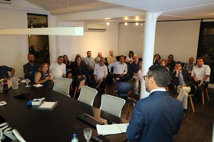 Setur-BA promove encontro com classe publicitária para apresentar estratégias de promoção 1 Projetos da Setur-BA para alavancar o Turismo do destino foram apresentados a publicitários nesta terça-feira (Foto: Danile Meira)