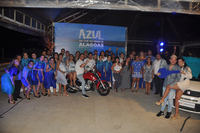 Carro zero km e crescimento de 43%: campanha da Azul Viagens em Alagoas encerra com festa 1 Vencedores da campanha Azul da cor do mar de Alagoas comemoraram