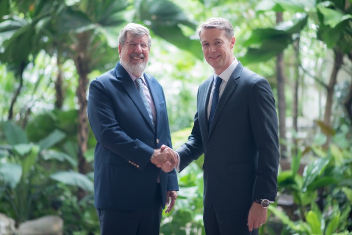 Anantara anuncia parceria com a Verita Healthcare Group 1 William E. Heinecke, da Anantara e Julian Andriesz, da Verita Healthcare Group