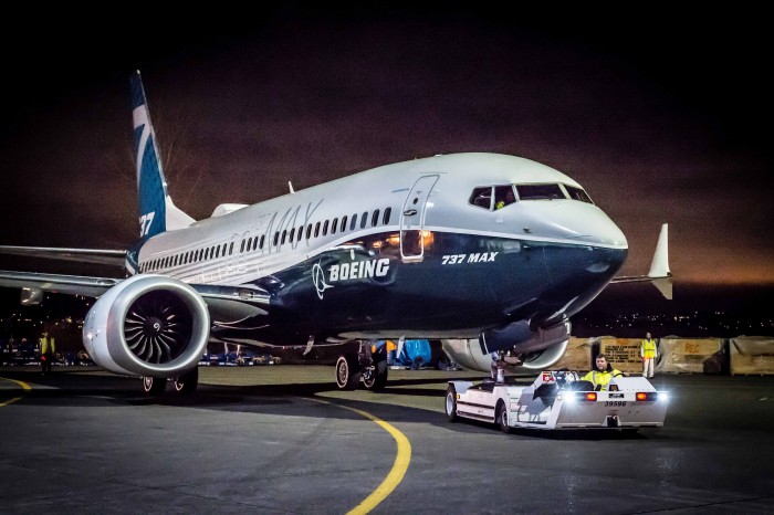Companhias cancelaram 355 pedidos de 737 MAX no primeiro semestre 1 MAX-7 Paint Hangar Rollout for Employee Rollout Ceremony