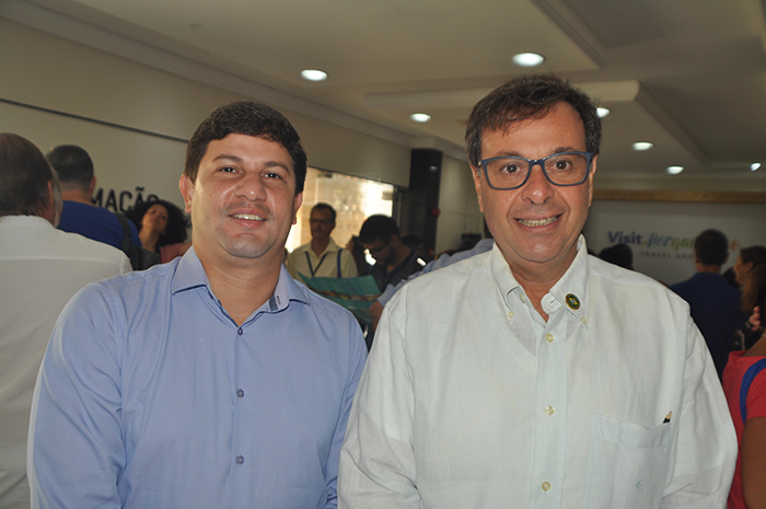 Carlos Brito e Gilson Machado Neto, presidente da Embratur e ministro do Turismo