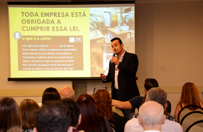 O Dr. Marcelo Oliveira apresentou as mudanças necessárias para que as agências de viagens estejam em dia com a Lei Geral de Proteção de Dados (Foto: Eric Ribeiro)