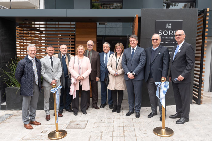 Novo hotel da rede Hilton inaugura no Uruguai 1 Ernesto Kimelman, Sebastian Orosa, Juan Martinez Escrich, Liliam Kechichián, Benjamin Liberoff, Elizabeth Villalba, Agustin Maddocks, Ruben Flom, Tom Potter, durante abertura do Soho Montevideo