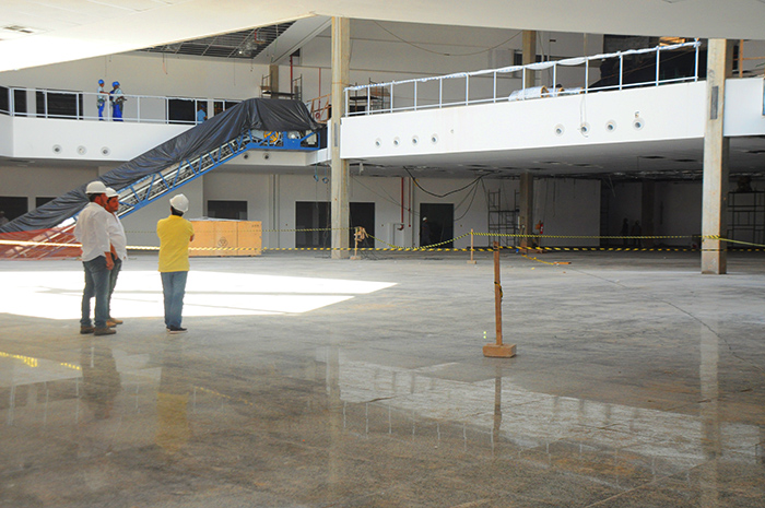 Centro de Convenções de Salvador será inaugurado em janeiro de 2020; veja fotos 3 Futuro Foyer que fará a ligação das alas A e B, a entrada principal do complexo