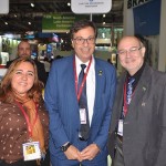 Gilson Machado Neto com. Kelma da Silva, da Secretaria de Turismo do Amazonas e João Araújo, diretor de Turismo de Manaus