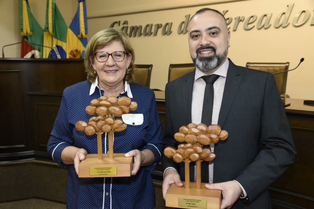 Heloísa Prass recebeu o troféu em nome de Guillermo Alcorta, e Anderson Masetto representou Roy Taylor