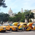 Para se locomover em Cuba, é possível utilizar os taxis normais, os taxis cocos ou os carros antigos