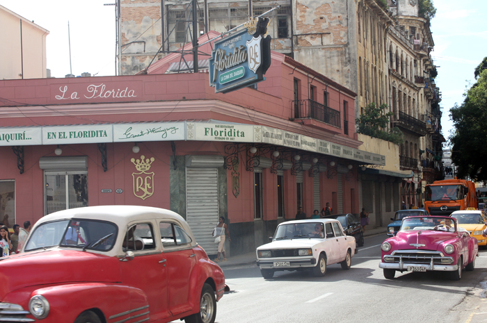 O bar La Floridita é um dos mais tradicionais e conhecidos de Havana. Especializado em Daiquiris, era o bar favorito do escritor Ernest Hemingway