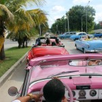 Os participantes do fam também fizeram um passeio de 1 hora nos auto clássicos pela Havana Moderna Os participantes do fam também fizeram um passeio de 1 hora nos auto clássicos pela Havana Moderna