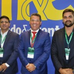 José Sales Neto, secretário de Turismo de Sergipe, entre Marlysson Magalhães, secretário de Turismo de Aracaju, e Adailton Martins, secretário de Turismo de Barra dos Coqueiros