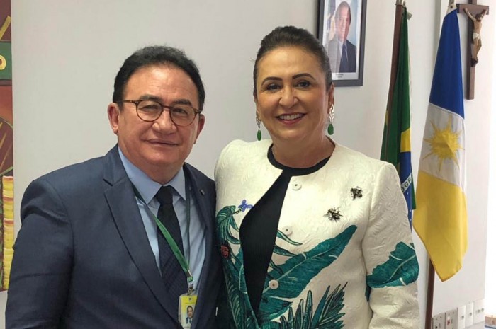 ABIH Nacional se reúne com relatora setorial do Turismo para o Orçamento de 2020 1 Manoel Linhares, Presidente da ABIH Nacional e a Senadora Kátia Abreu