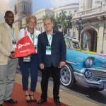 Mari Masgrau, do M&E, com Raúl Segarte e Mariano Fernández, do Turismo de Cuba