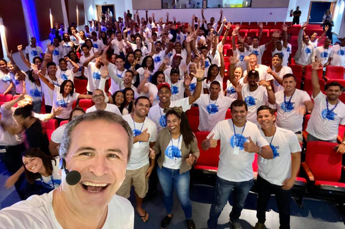 O evento contou com a presença do palestrante Erik Penna, que falou sobre a importância do conhecimento[