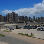 Visão de parte da cidade para quem está no segundo andar, na parte externa do Foyer